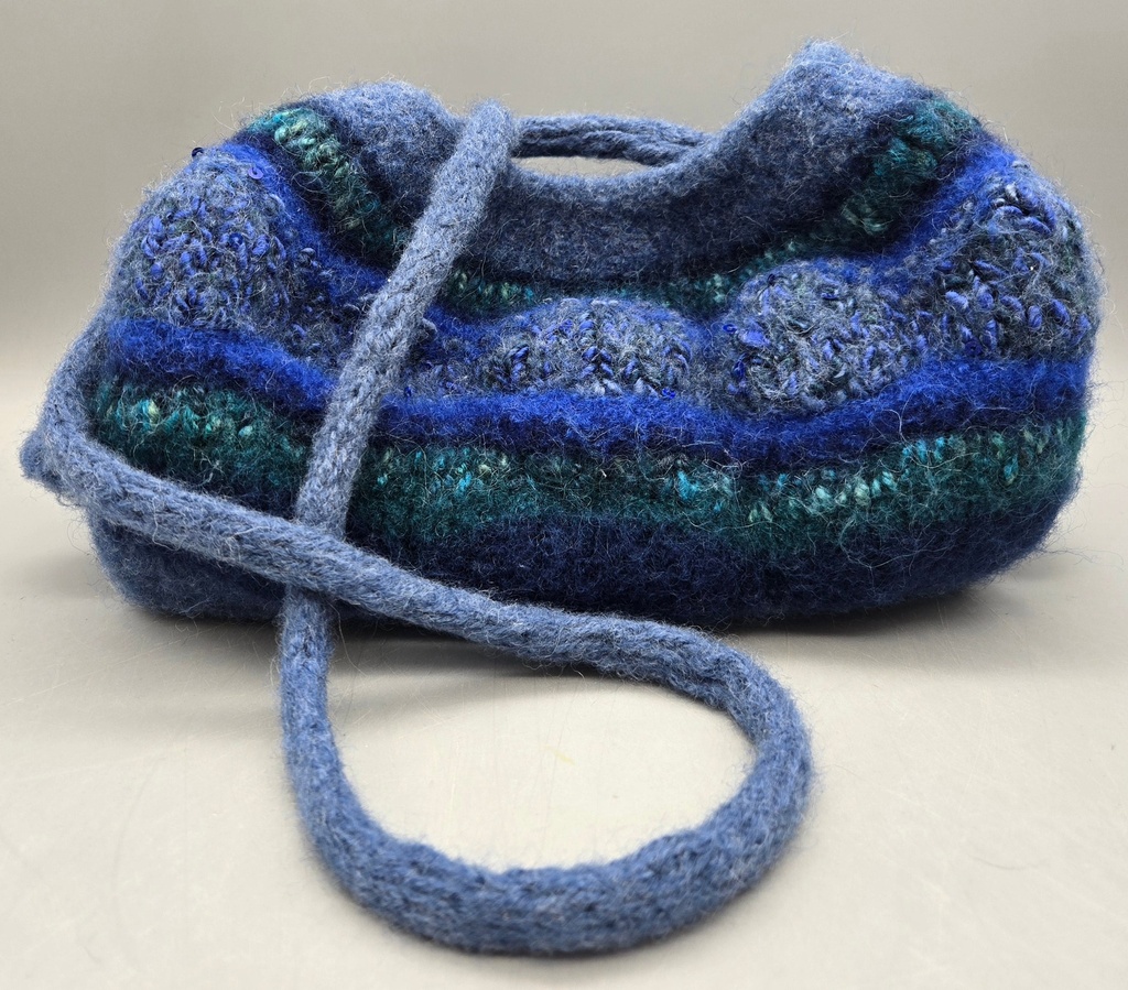 Melissa Gordon- Tangled Up In Blues