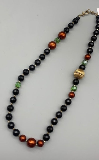 [JCJ024] Jacquie Colligan- Swarovski Pearls/Crystals Necklace