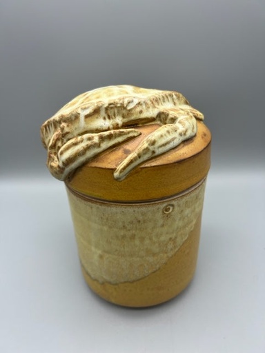 [KPP038] Karen Podd - Lidded Crab Jar
