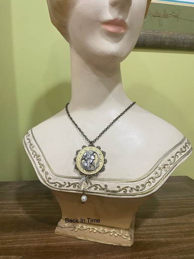 [TM-PW02] Pat Whitlow - Back in Time Necklace