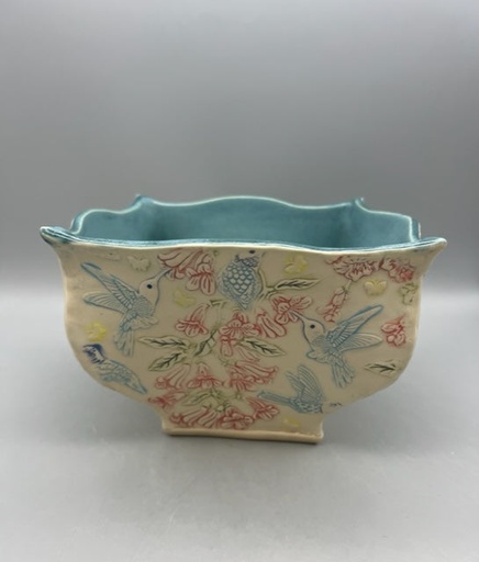 [1x12024-SUE06] Sue Henshaw-  Hummingbird Pot