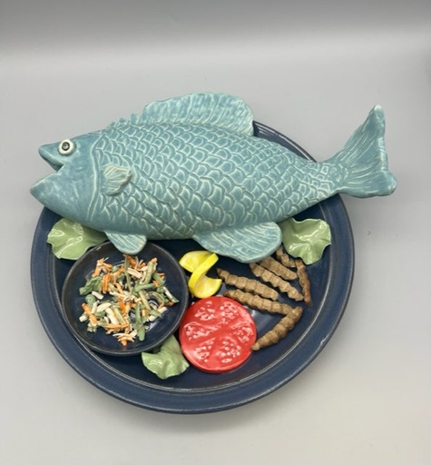 [1x12024-SH01] Sue Henshaw-Before Fish Meal