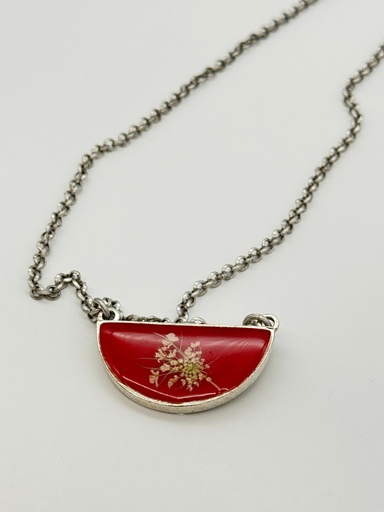 [DB047] Denise Bush-Queen Anne's Lace Red Necklace